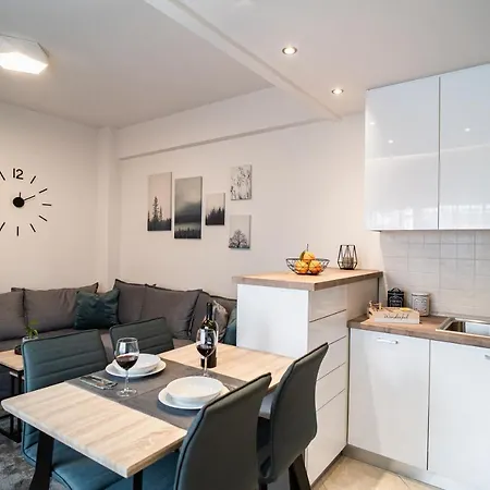 Diamond Palace * Tríkala